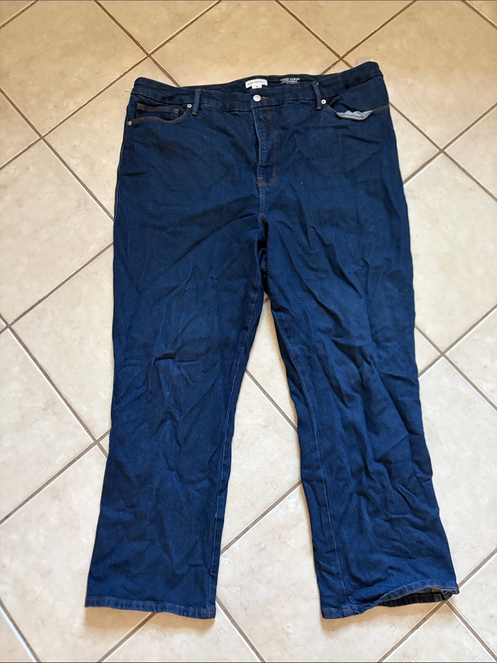 Good American Good Curve Straight Jeans